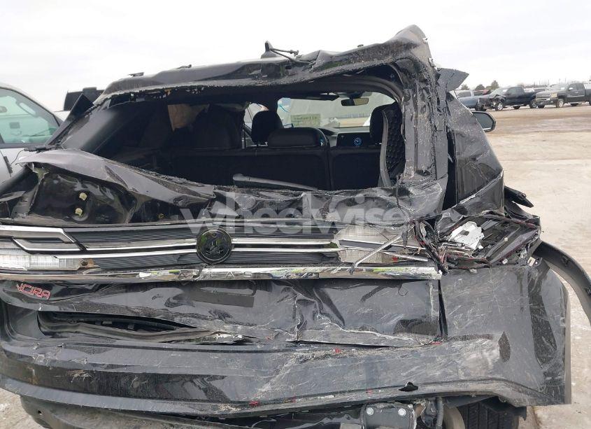 Photo 6 of 2024 Volkswagen Atlas CROSS SPORT 2.0T SE (VIN 1V2DE2CA5RC222501)