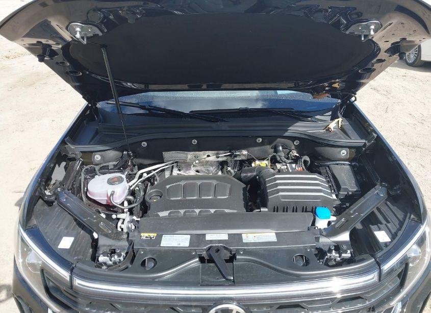 Photo 10 of 2024 Volkswagen Atlas CROSS SPORT 2.0T SE (VIN 1V2DE2CA6RC247715)