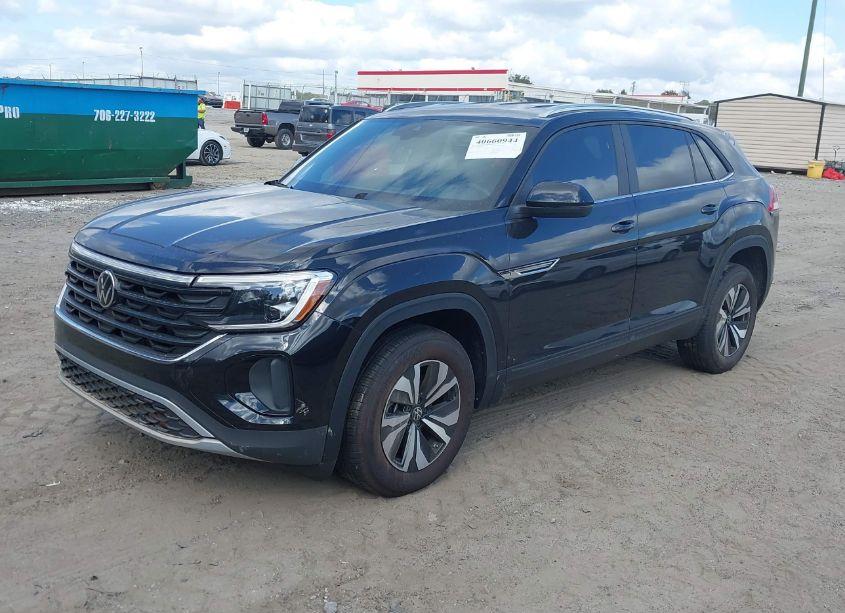 Photo 2 of 2024 Volkswagen Atlas CROSS SPORT 2.0T SE (VIN 1V2DE2CA6RC247715)