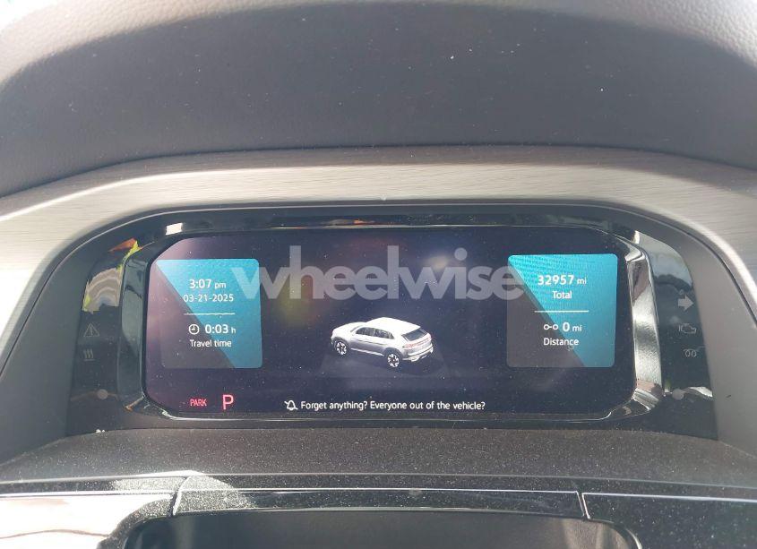 Photo 7 of 2024 Volkswagen Atlas CROSS SPORT 2.0T SE (VIN 1V2DE2CA8RC202274)