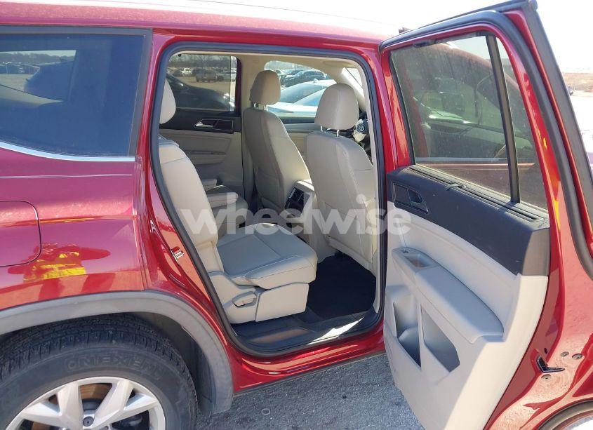 Photo 8 of 2019 Volkswagen Atlas 2.0T SE (VIN 1V2DP2CA0KC604516)