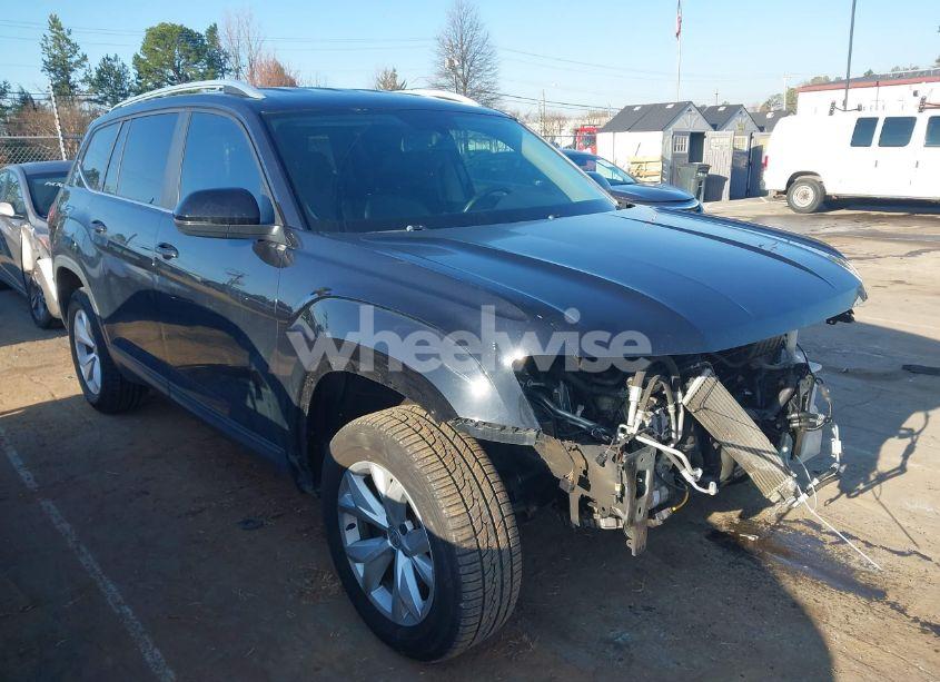 2019 Volkswagen Atlas 2.0T SE (VIN 1V2DP2CA1KC593476) main photo