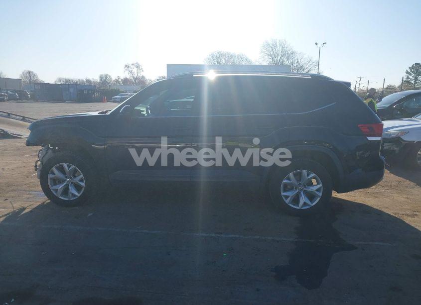 Photo 14 of 2019 Volkswagen Atlas 2.0T SE (VIN 1V2DP2CA1KC593476)