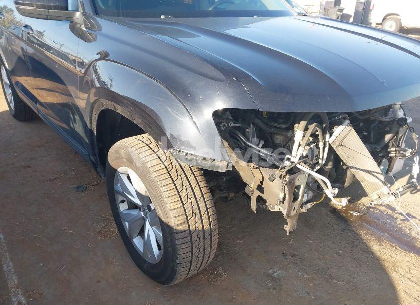 Photo 17 of 2019 Volkswagen Atlas 2.0T SE (VIN 1V2DP2CA1KC593476)