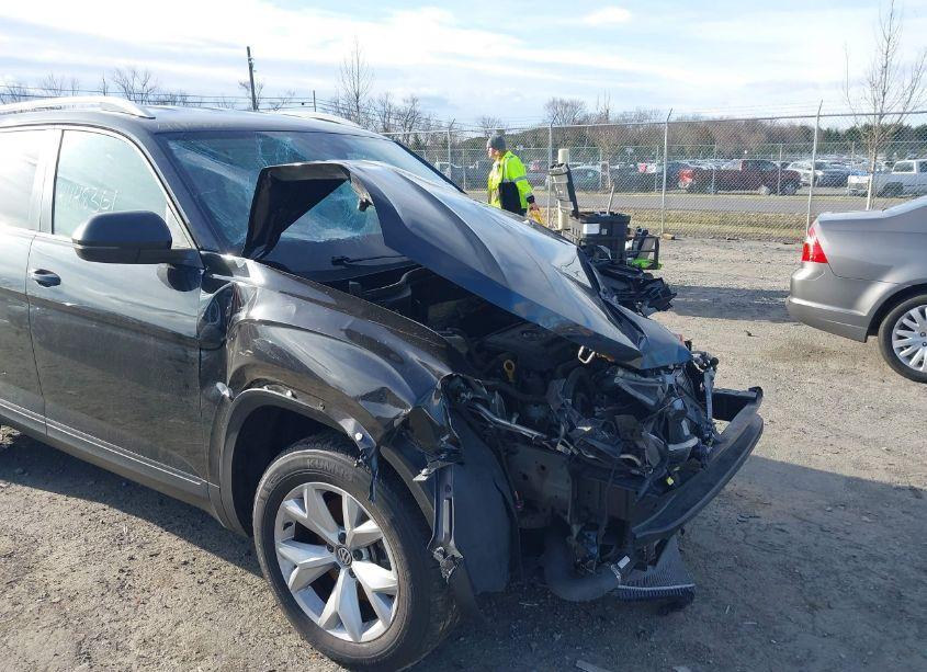Photo 20 of 2018 Volkswagen Atlas 2.0T SE/2.0T SE W/TECHNOLOGY (VIN 1V2DP2CA2JC599396)