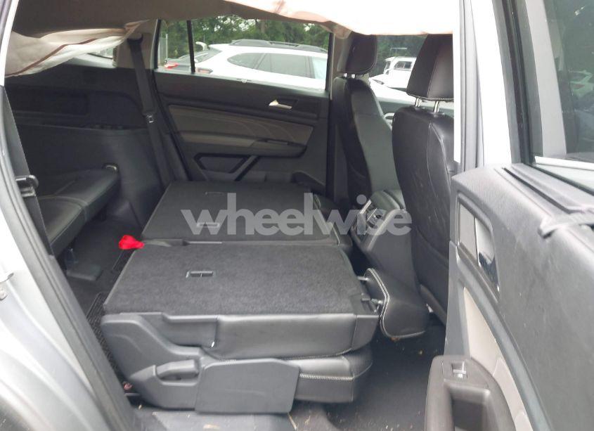 Photo 8 of 2022 Volkswagen Atlas 2.0T SE (VIN 1V2DP2CA2NC531329)