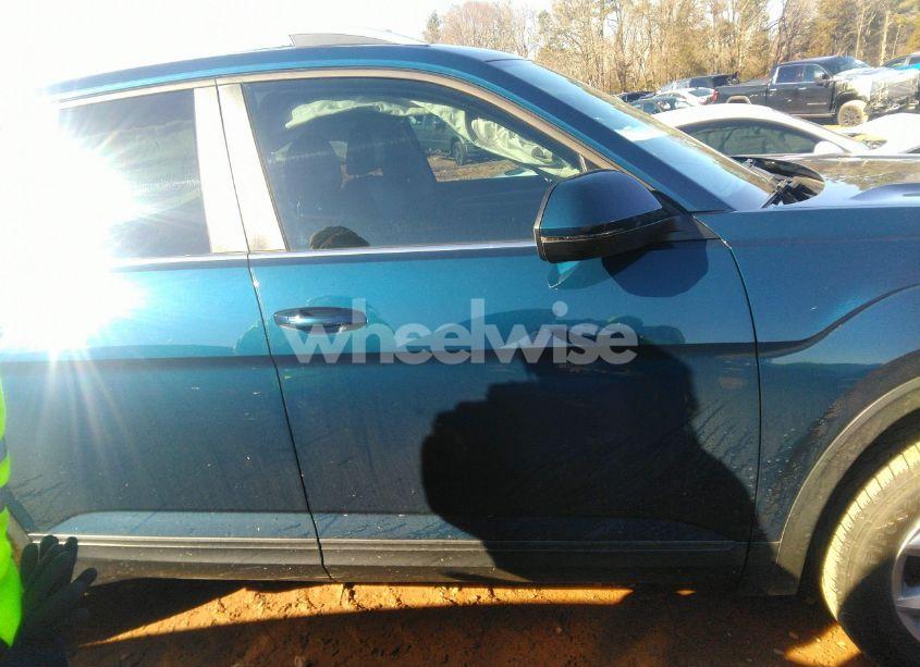 Photo 14 of 2018 Volkswagen Atlas 2.0T SE/2.0T SE W/TECHNOLOGY (VIN 1V2DP2CA3JC600913)