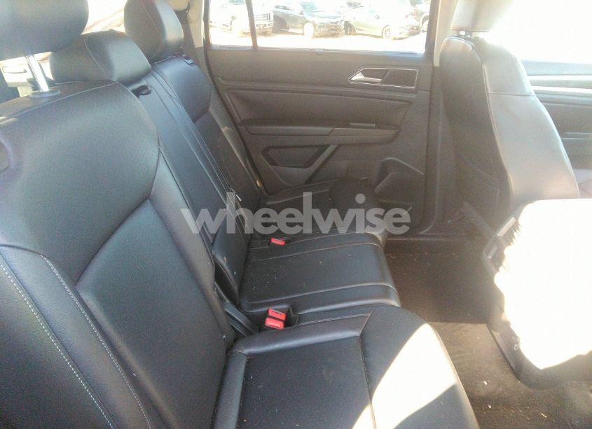 Photo 8 of 2018 Volkswagen Atlas 2.0T SE/2.0T SE W/TECHNOLOGY (VIN 1V2DP2CA3JC600913)