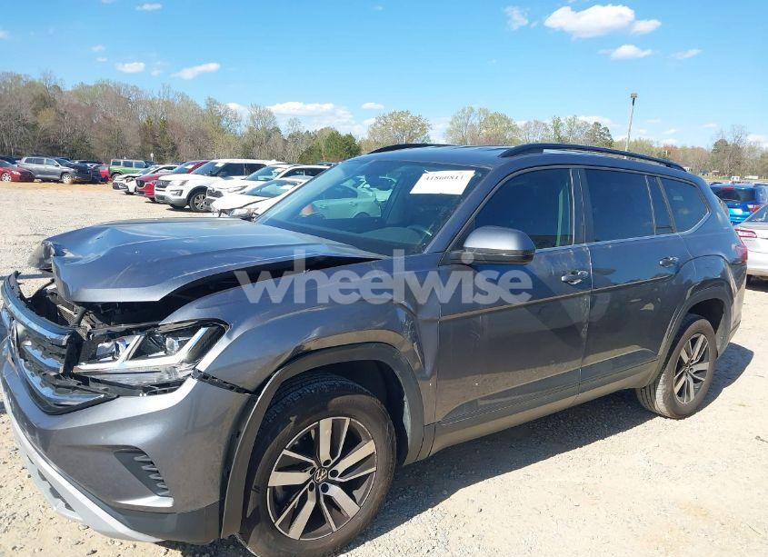 Photo 14 of 2021 Volkswagen Atlas 2.0T SE (VIN 1V2DP2CA3MC518670)