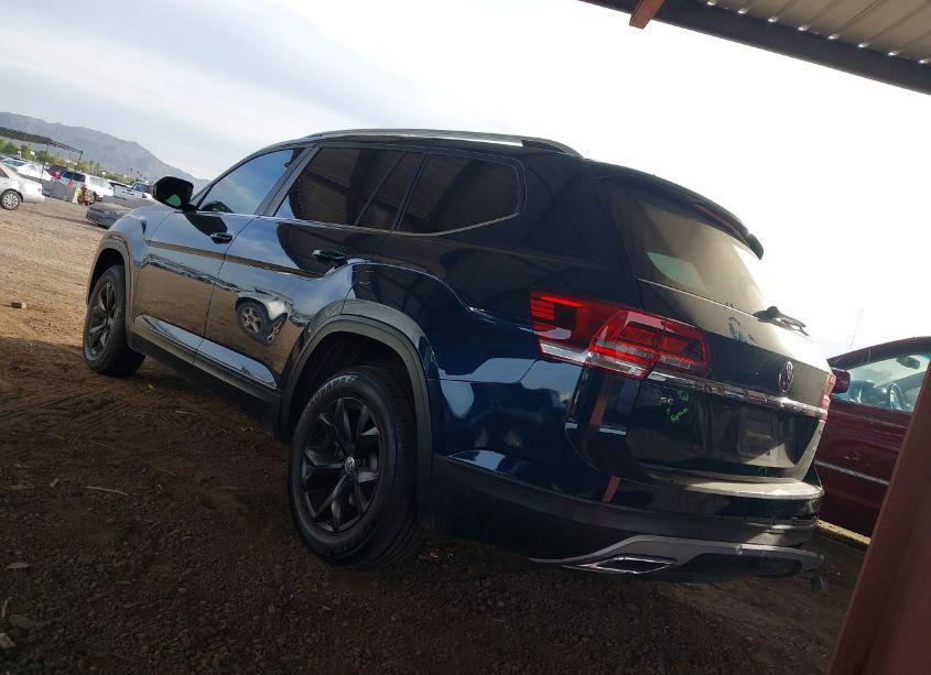 Photo 3 of 2018 Volkswagen Atlas 2.0T SE/2.0T SE W/TECHNOLOGY (VIN 1V2DP2CA4JC592689)