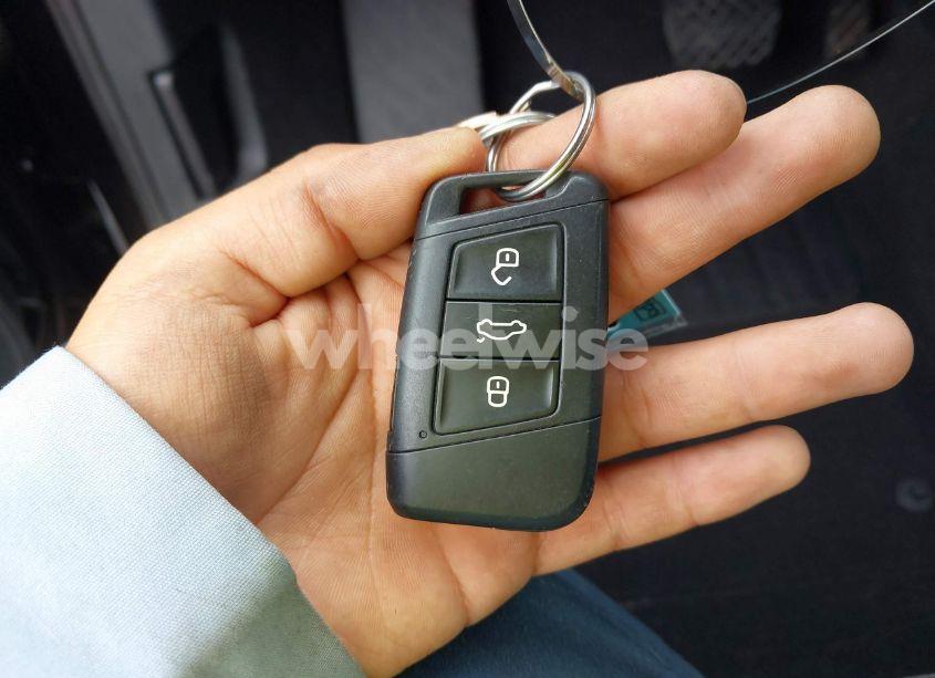 Photo 11 of 2020 Volkswagen Atlas 2.0T SE (VIN 1V2DP2CA4LC500273)