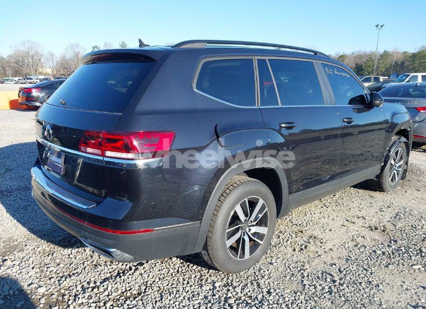 Photo 4 of 2022 Volkswagen Atlas 2.0T SE (VIN 1V2DP2CA4NC532255)