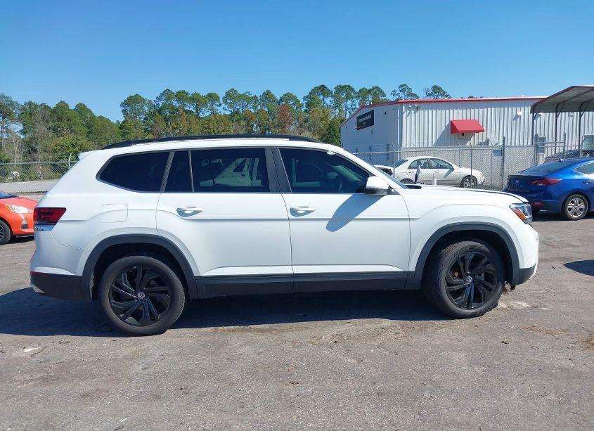 Photo 14 of 2022 Volkswagen Atlas 2.0T SE (VIN 1V2DP2CA5NC547220)