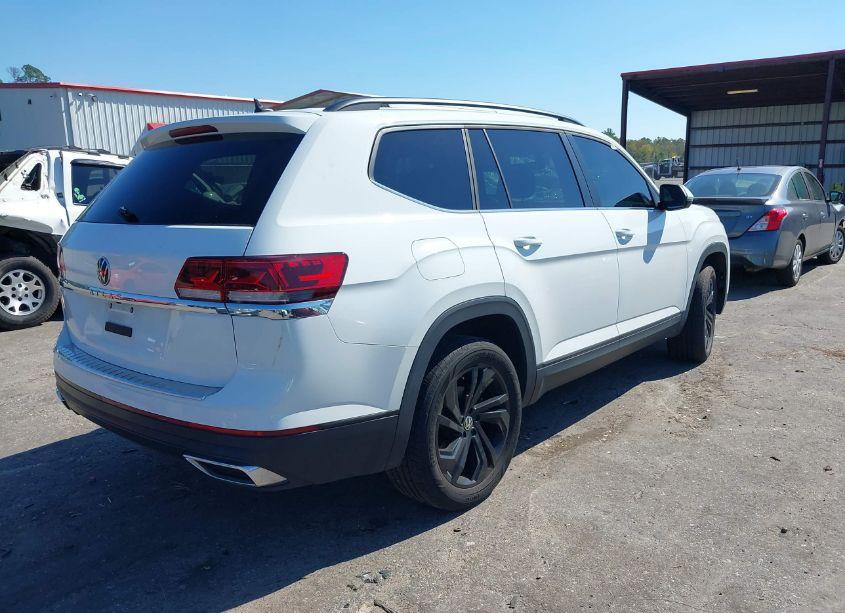 Photo 4 of 2022 Volkswagen Atlas 2.0T SE (VIN 1V2DP2CA5NC547220)