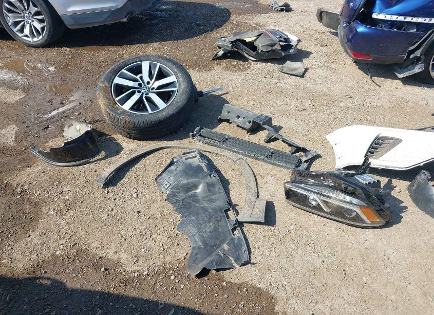 Photo 18 of 2021 Volkswagen Atlas 2.0T SE (VIN 1V2DP2CA7MC539277)