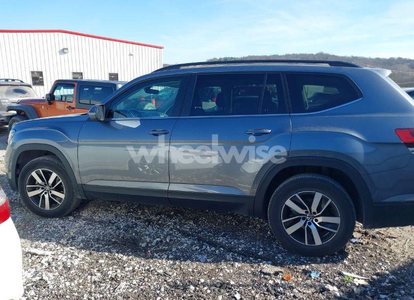 Photo 14 of 2021 Volkswagen Atlas 2.0T SE (VIN 1V2DP2CA9MC604601)