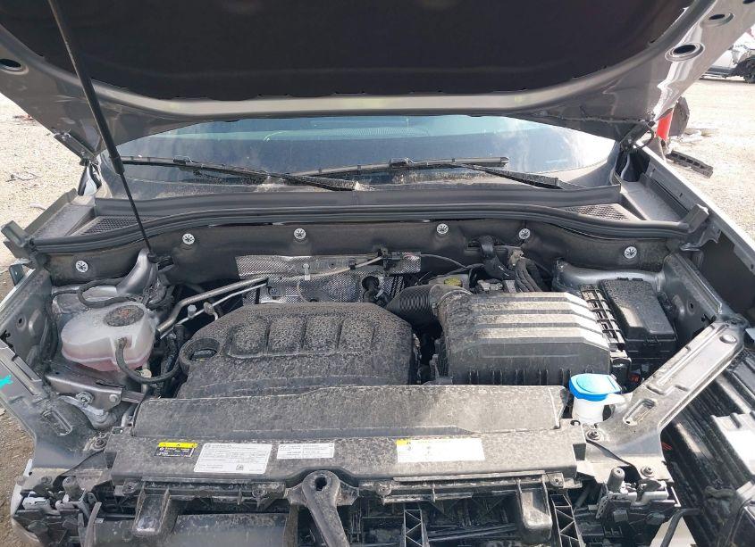 Photo 10 of 2024 Volkswagen Atlas 2.0T SE (VIN 1V2DR2CA1RC560675)