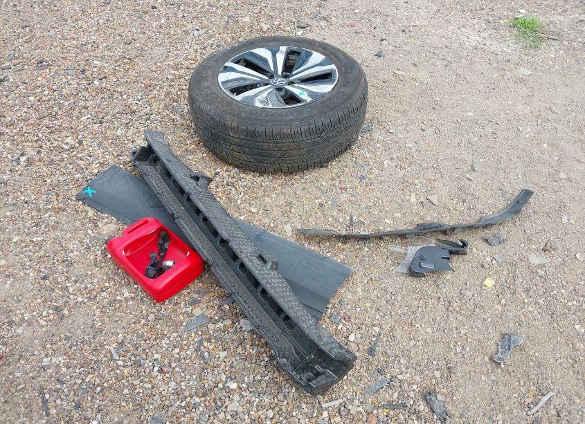 Photo 12 of 2024 Volkswagen Atlas 2.0T SE (VIN 1V2DR2CA1RC560675)