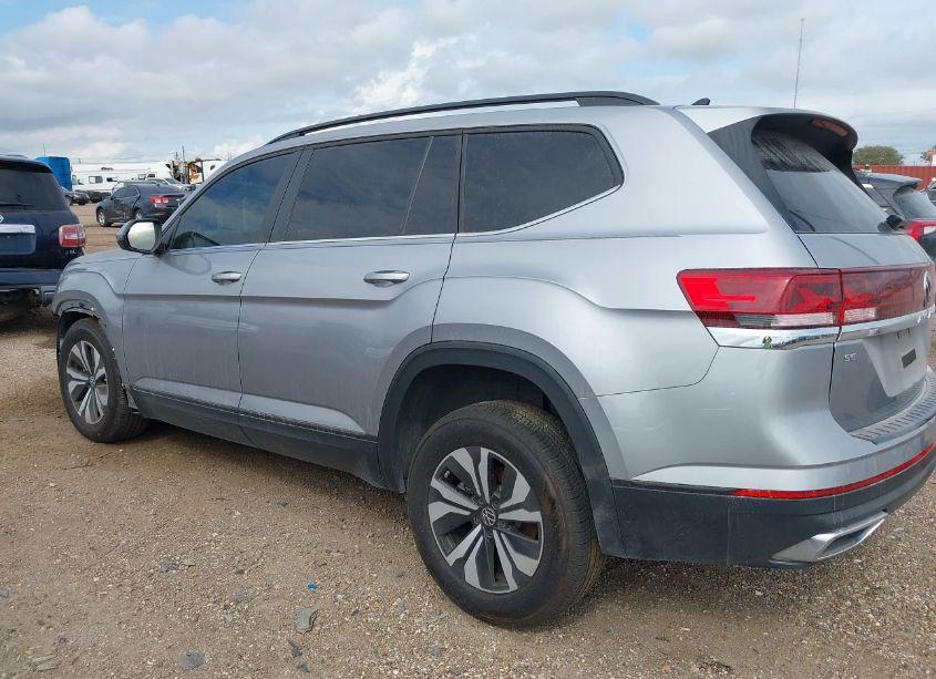 Photo 15 of 2024 Volkswagen Atlas 2.0T SE (VIN 1V2DR2CA1RC560675)