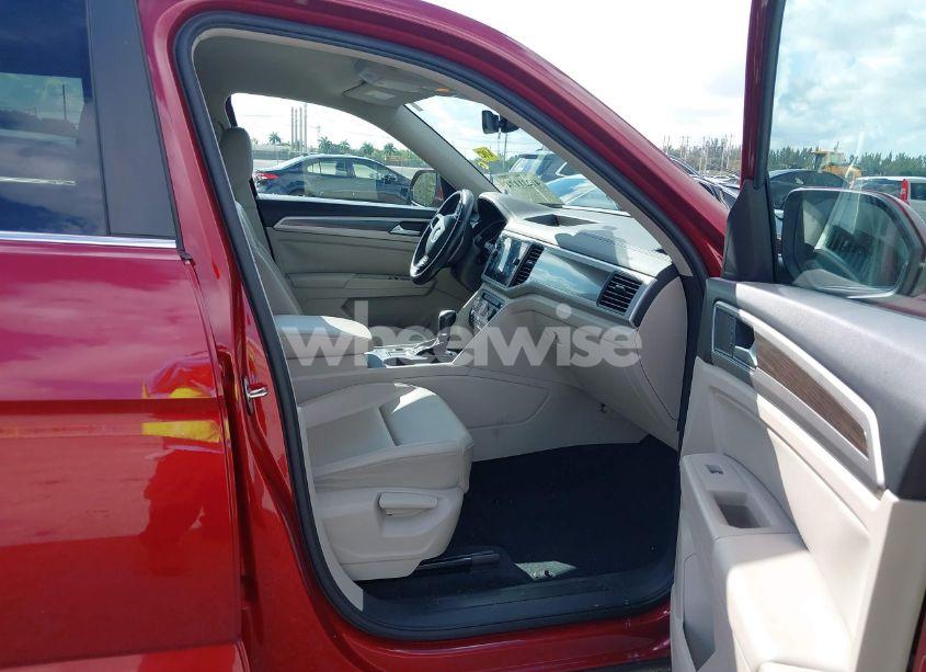 Photo 5 of 2018 Volkswagen Atlas 3.6L V6 SE/3.6L V6 SE W/TECHNOLOGY (VIN 1V2DR2CA5JC553166)