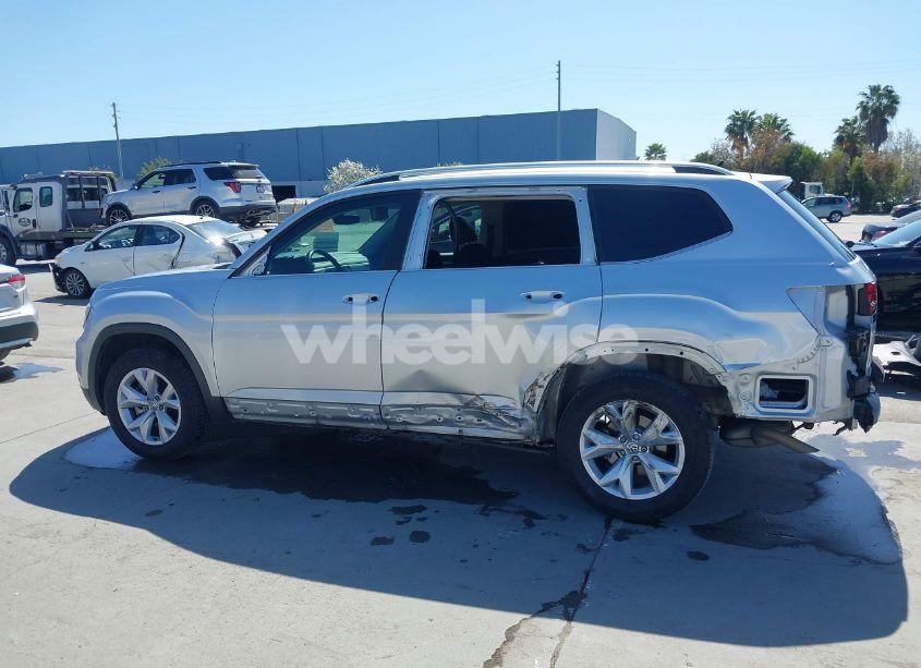 Photo 15 of 2018 Volkswagen Atlas 3.6L V6 SE/3.6L V6 SE W/TECHNOLOGY (VIN 1V2DR2CA9JC502205)