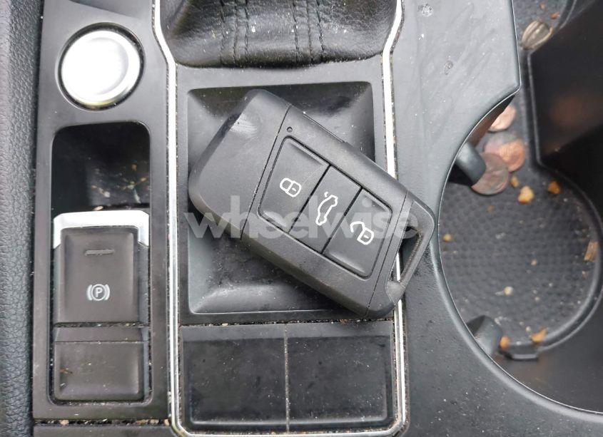 Photo 11 of 2019 Volkswagen Atlas 3.6L V6 SE (VIN 1V2DR2CAXKC534923)