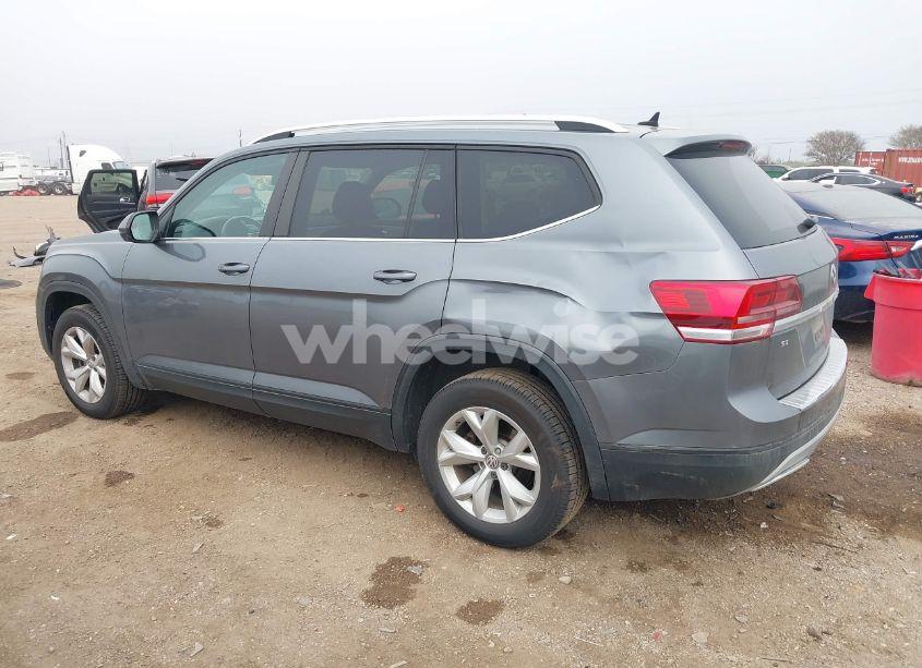 Photo 6 of 2019 Volkswagen Atlas 3.6L V6 SE (VIN 1V2DR2CAXKC534923)