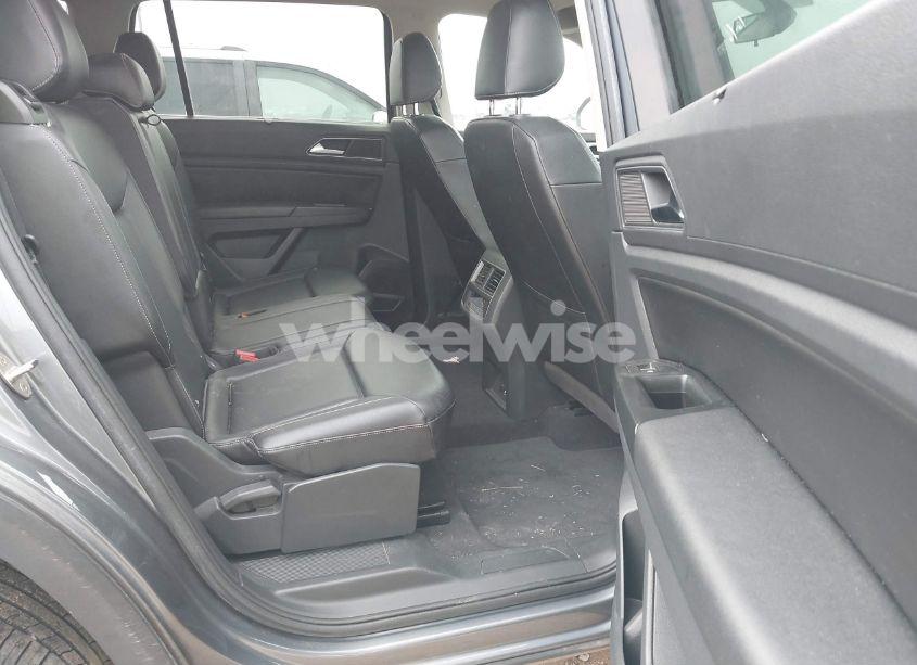 Photo 8 of 2019 Volkswagen Atlas 3.6L V6 SE (VIN 1V2DR2CAXKC534923)