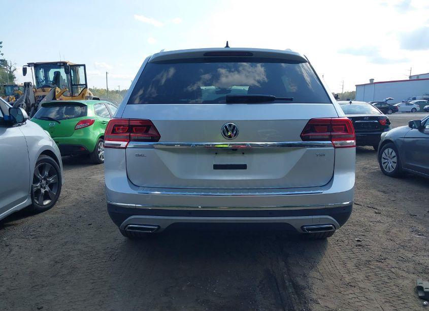Photo 16 of 2018 Volkswagen Atlas 2.0T SEL (VIN 1V2EP2CA5JC598490)