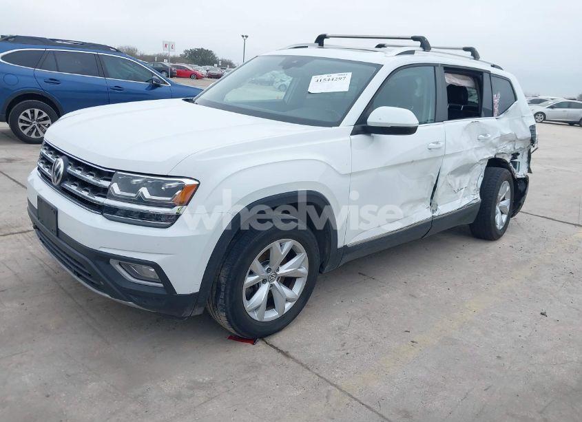Photo 2 of 2018 Volkswagen Atlas 3.6L V6 SEL (VIN 1V2ER2CA1JC526874)