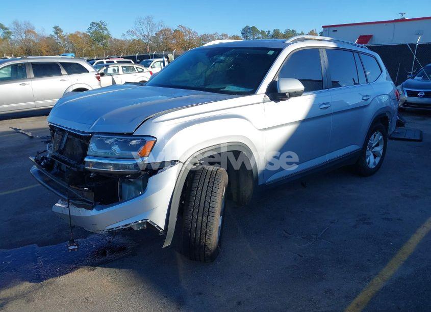 Photo 2 of 2019 Volkswagen Atlas 3.6L V6 SEL (VIN 1V2ER2CA2KC531227)