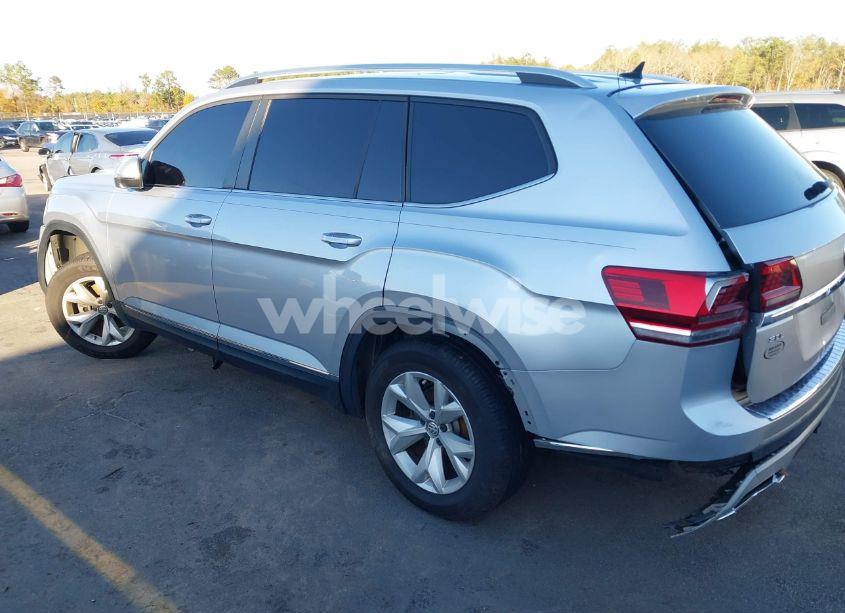 Photo 3 of 2019 Volkswagen Atlas 3.6L V6 SEL (VIN 1V2ER2CA2KC531227)