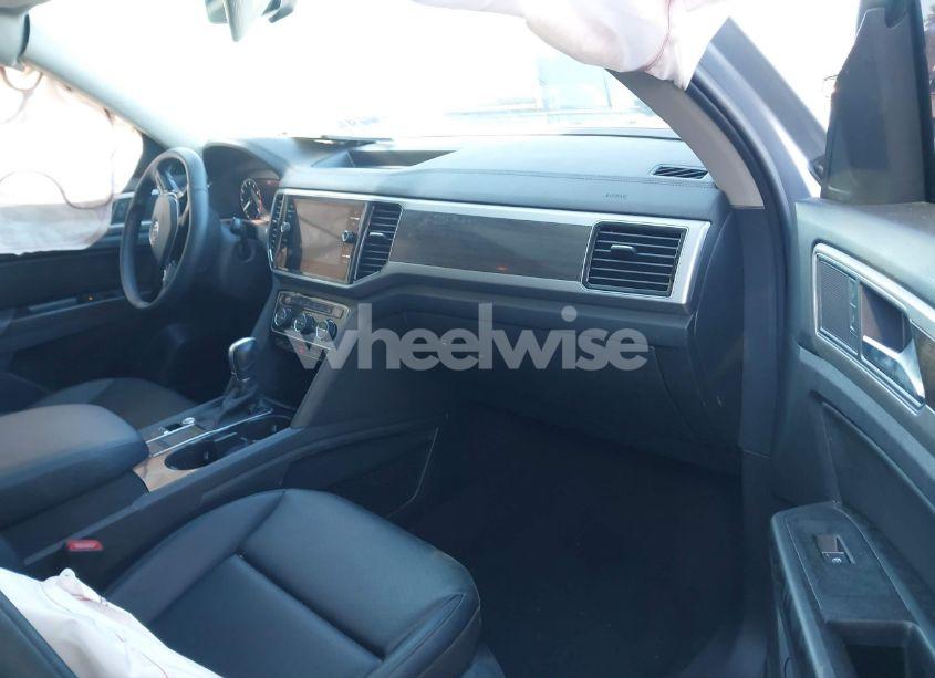 Photo 5 of 2019 Volkswagen Atlas 3.6L V6 SEL (VIN 1V2ER2CA2KC531227)