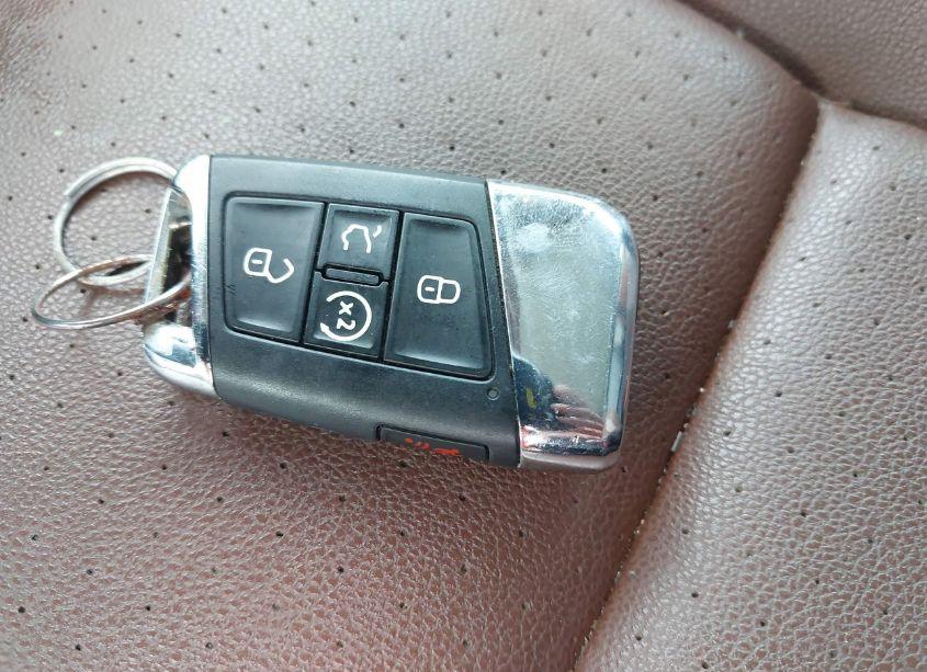 Photo 11 of 2021 Volkswagen Atlas 3.6L V6 SEL (VIN 1V2ER2CA2MC555708)