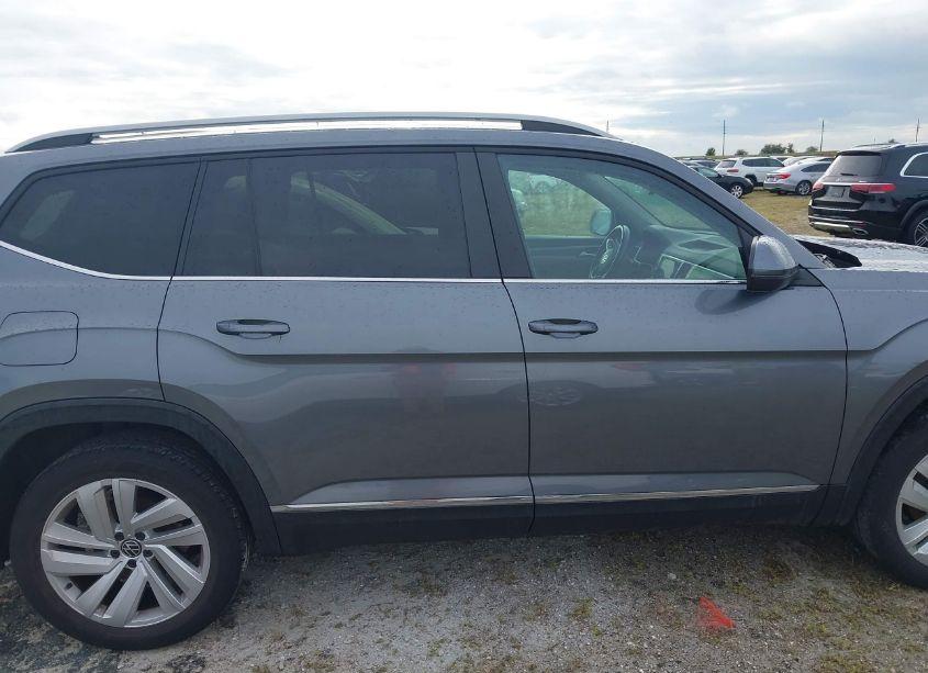 Photo 13 of 2021 Volkswagen Atlas 3.6L V6 SEL (VIN 1V2ER2CA2MC555708)