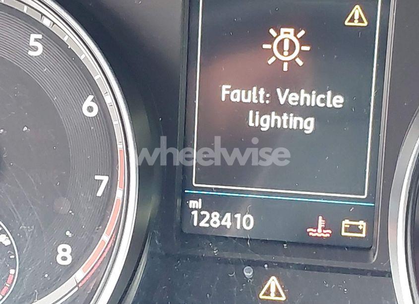 Photo 16 of 2018 Volkswagen Atlas 3.6L V6 SEL (VIN 1V2ER2CA3JC517383)