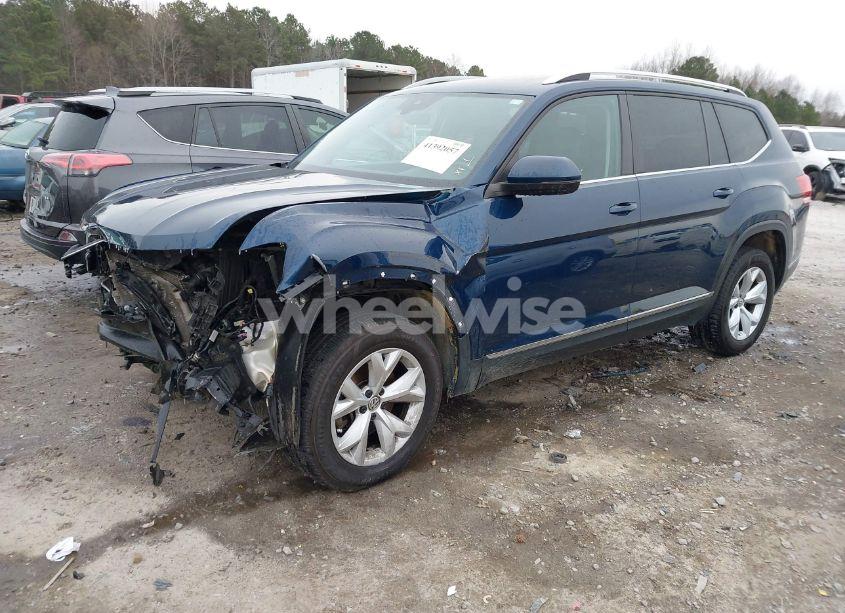 Photo 2 of 2018 Volkswagen Atlas 3.6L V6 SEL (VIN 1V2ER2CA3JC517383)