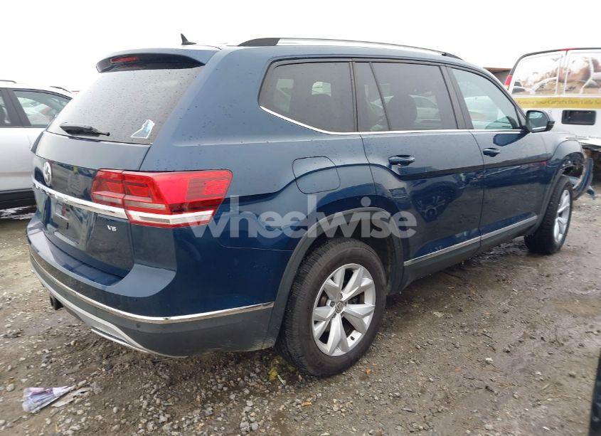 Photo 4 of 2018 Volkswagen Atlas 3.6L V6 SEL (VIN 1V2ER2CA3JC517383)