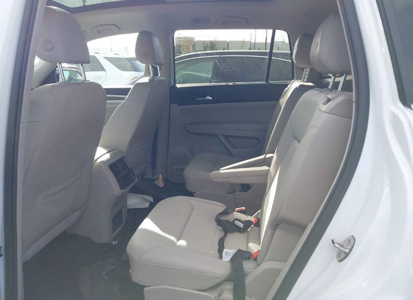Photo 8 of 2021 Volkswagen Atlas 3.6L V6 SEL (VIN 1V2ER2CA7MC549810)
