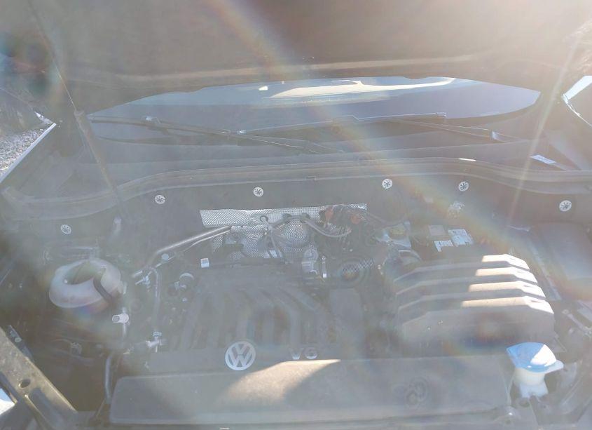 Photo 10 of 2018 Volkswagen Atlas 3.6L V6 SEL (VIN 1V2ER2CA8JC506301)