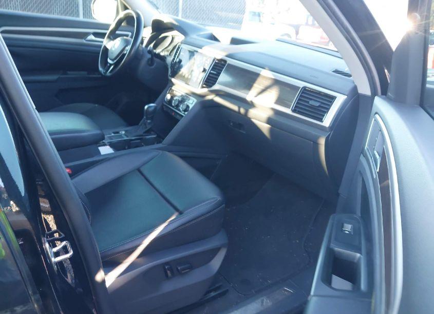 Photo 5 of 2018 Volkswagen Atlas 3.6L V6 SEL (VIN 1V2ER2CA8JC506301)