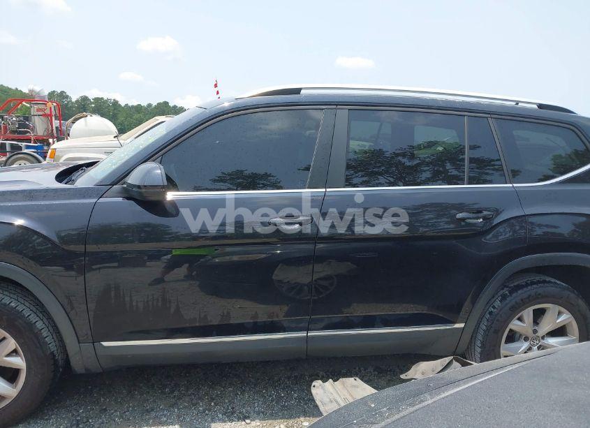 Photo 15 of 2018 Volkswagen Atlas 3.6L V6 SEL (VIN 1V2ER2CA9JC500412)