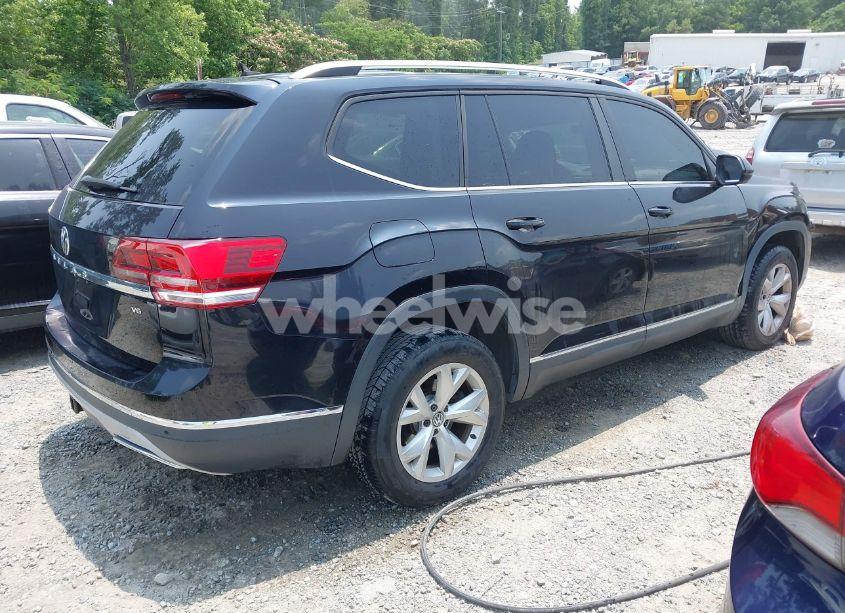 Photo 4 of 2018 Volkswagen Atlas 3.6L V6 SEL (VIN 1V2ER2CA9JC500412)