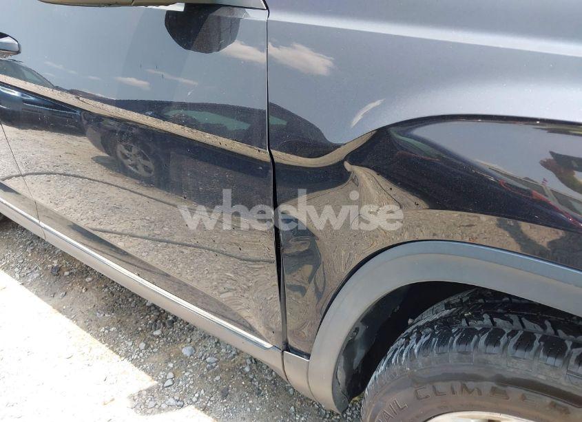 Photo 6 of 2018 Volkswagen Atlas 3.6L V6 SEL (VIN 1V2ER2CA9JC500412)