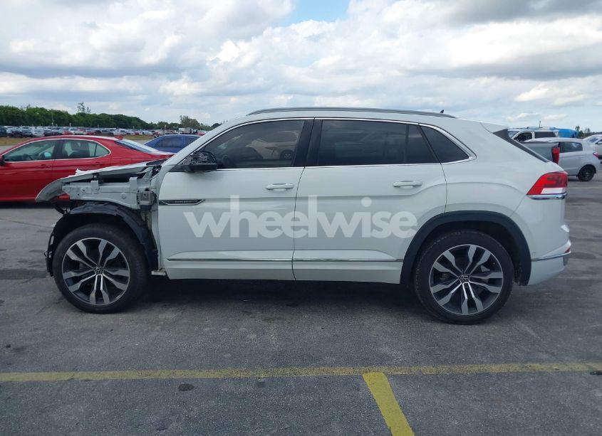 Photo 14 of 2021 Volkswagen Atlas CROSS SPORT 3.6L V6 SEL PREMIUM R-LINE (VIN 1V2FE2CA2MC206046)