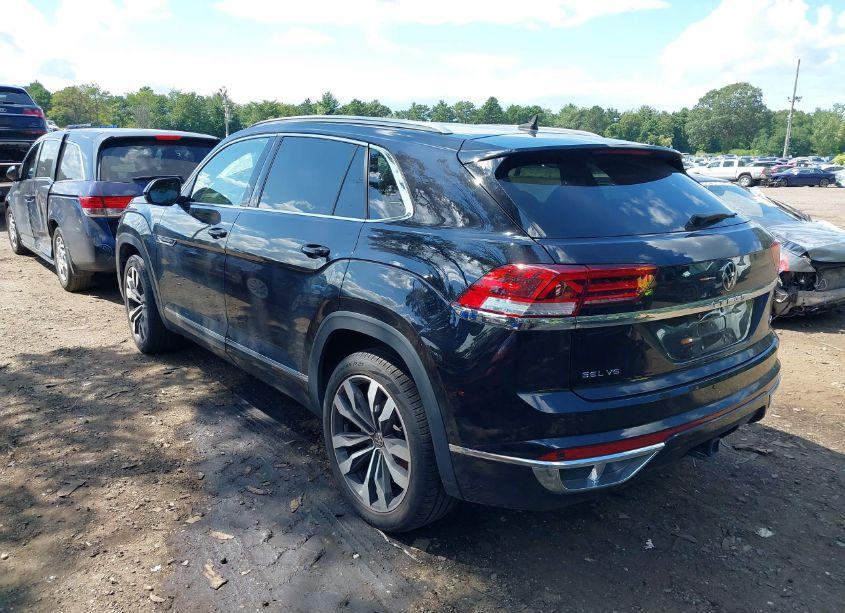 Photo 3 of 2021 Volkswagen Atlas CROSS SPORT 3.6L V6 SEL PREMIUM R-LINE (VIN 1V2FE2CA6MC235825)