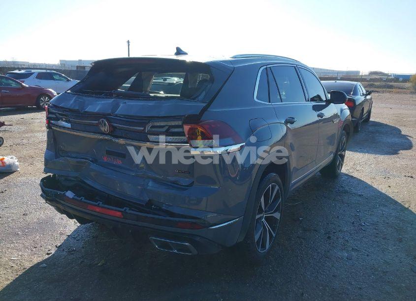 Photo 4 of 2024 Volkswagen Atlas CROSS SPORT 2.0T SEL PREMIUM R-LINE (VIN 1V2FE2CA9RC223529)