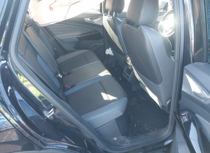 Photo 8 of 2023 Volkswagen Id.4 PRO S/PRO S PLUS (VIN 1V2FMPE84PC010351)