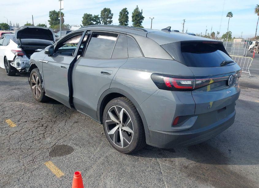 Photo 3 of 2023 Volkswagen Id.4 PRO S/PRO S PLUS (VIN 1V2FMPE88PC013141)