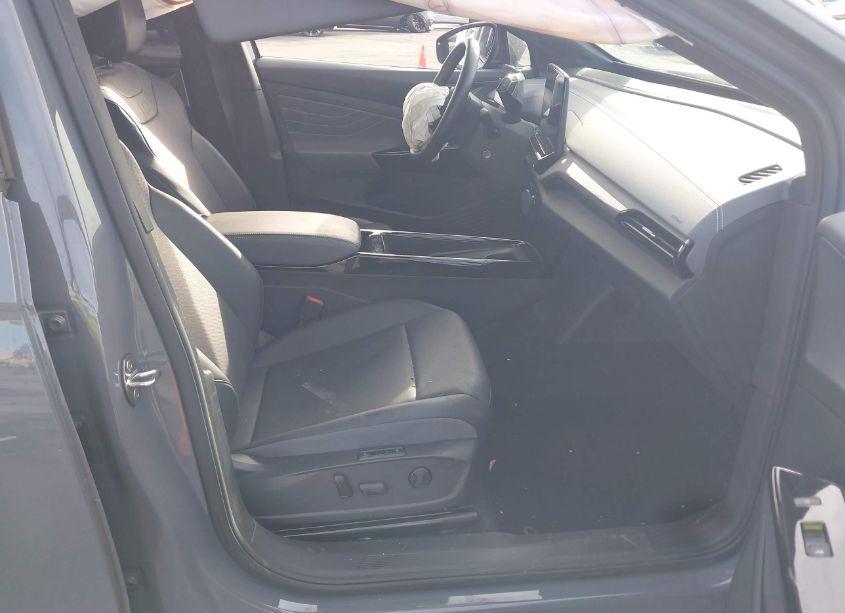 Photo 5 of 2023 Volkswagen Id.4 PRO S/PRO S PLUS (VIN 1V2FMPE88PC013141)